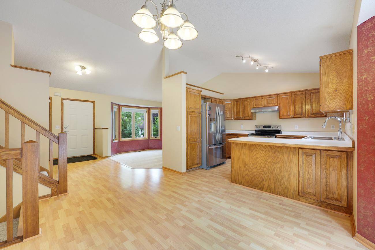 5409 W 143rd ST, Savage, MN 55378