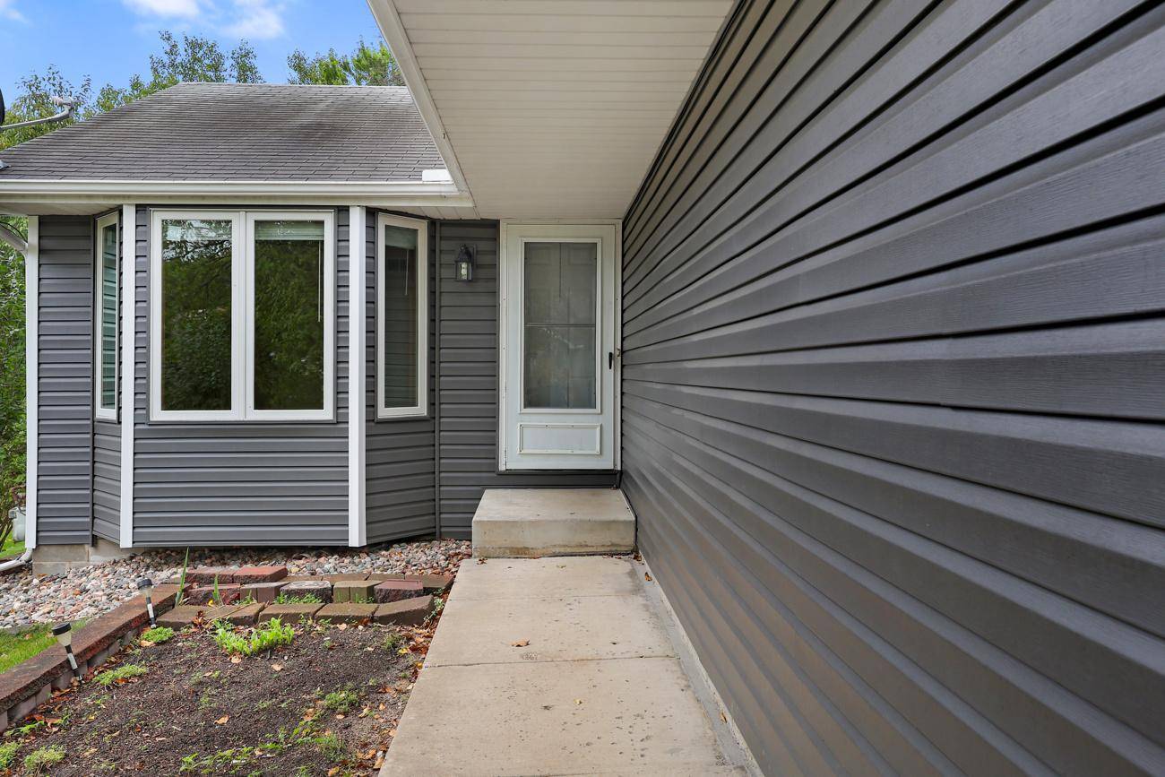 5409 W 143rd ST, Savage, MN 55378