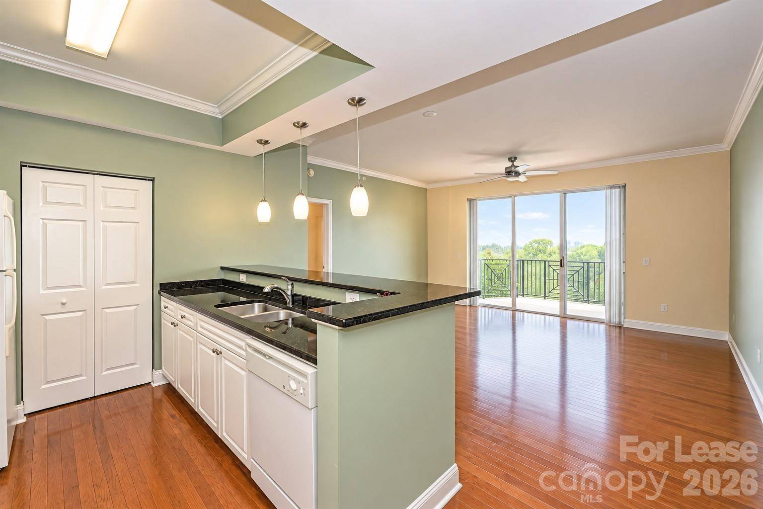 300 W 5th ST #718, Charlotte, NC 28202