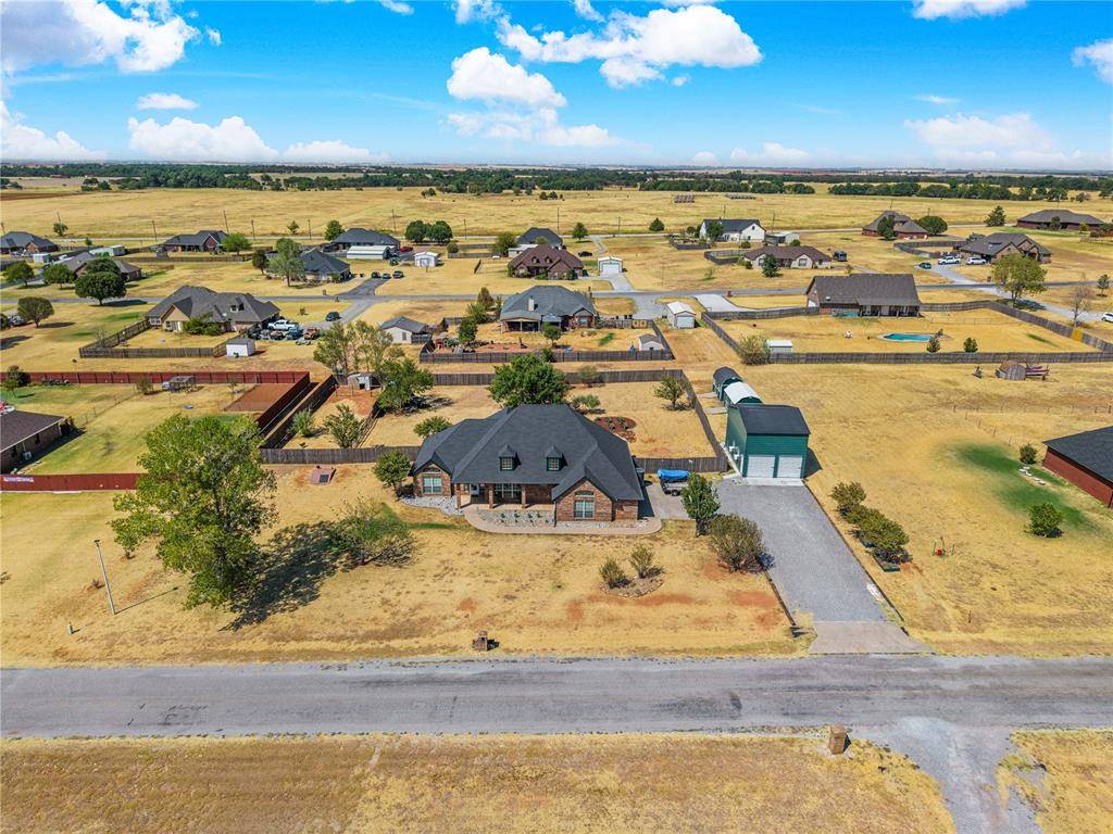 296 Prairie View DR, Elgin, OK 73538