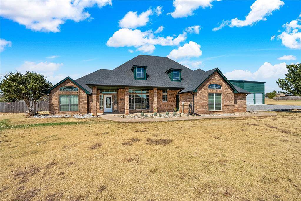 296 Prairie View DR, Elgin, OK 73538