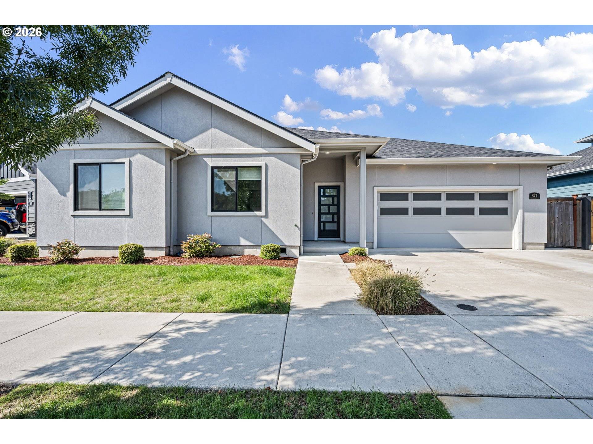 871 SALMONBERRY ST, Springfield, OR 97477