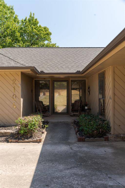 2104 Bent Twig CIR, Edmond, OK 73013