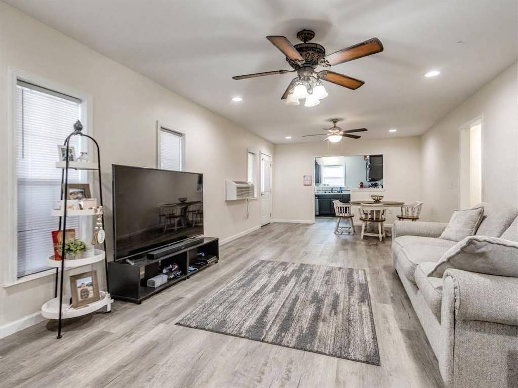 309 S Pybas ST, Washington, OK 73093