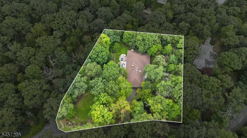 45 Brush Hill Rd, Kinnelon Boro, NJ 07405