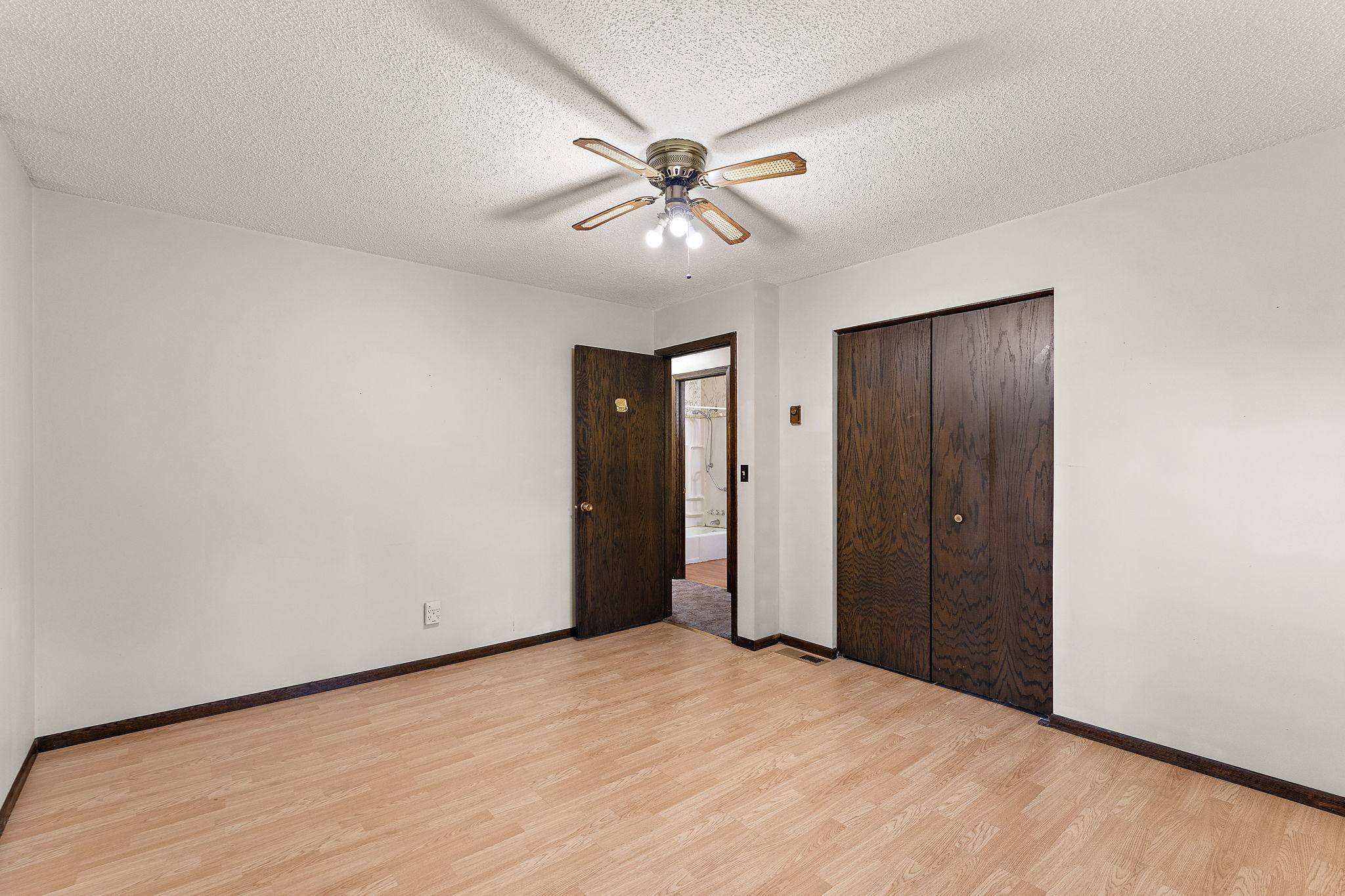 28564 Zurich ST NE, North Branch, MN 55056