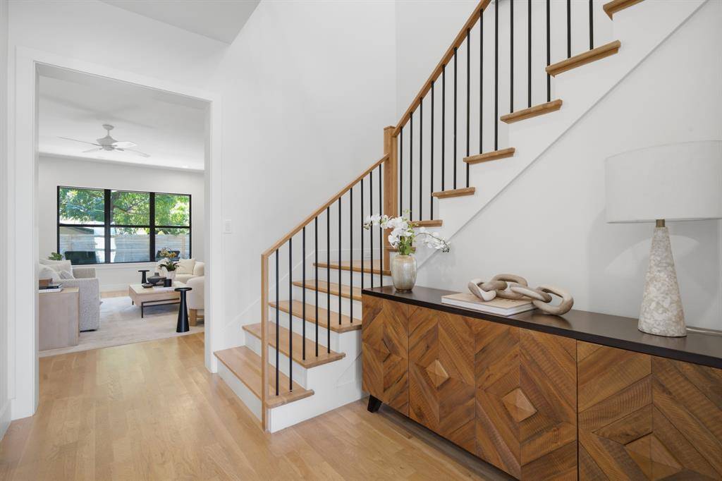 4634 Newmore Avenue, Dallas, TX 75209