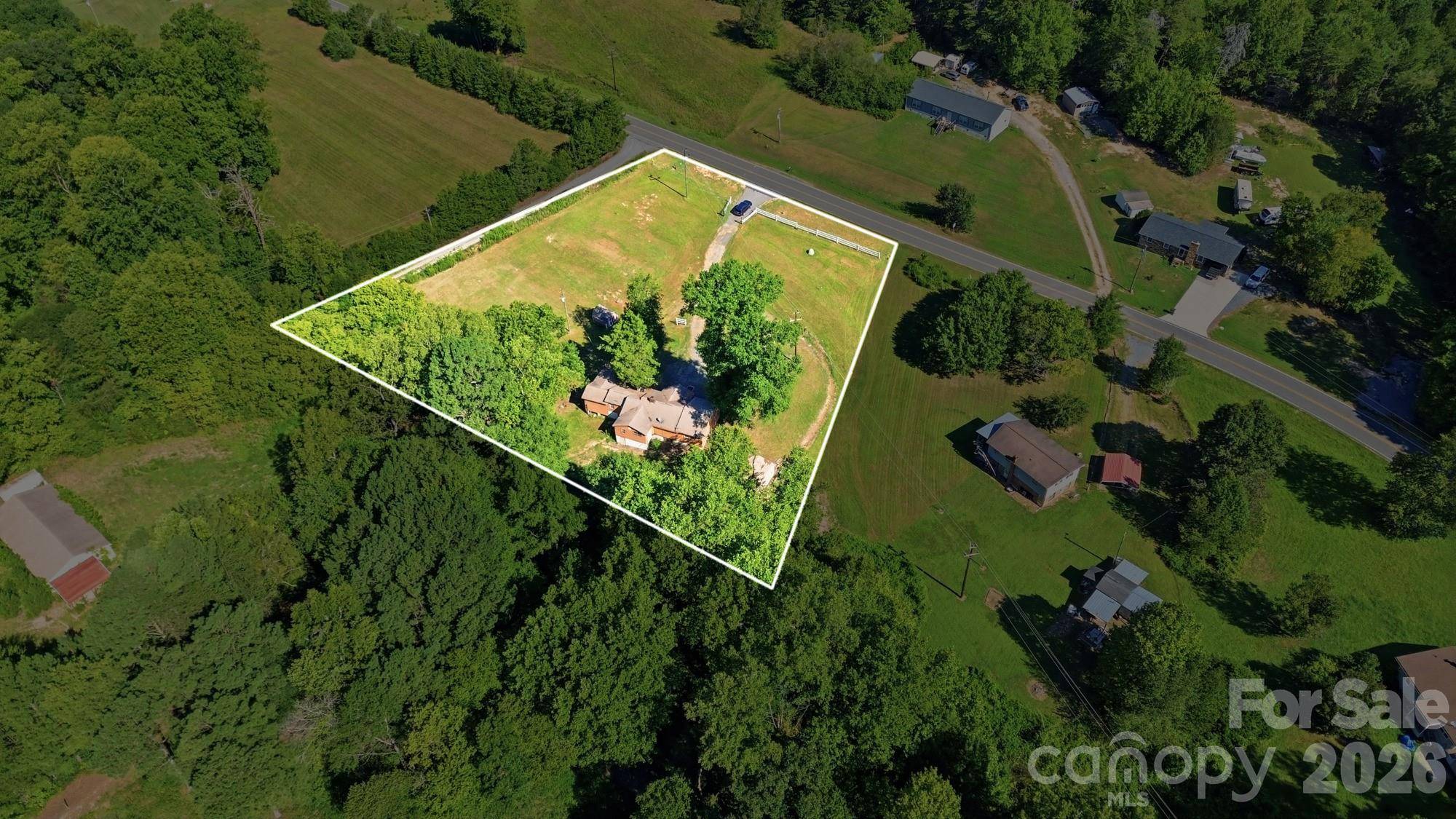 1021 Ramseur RD, Bessemer City, NC 28016