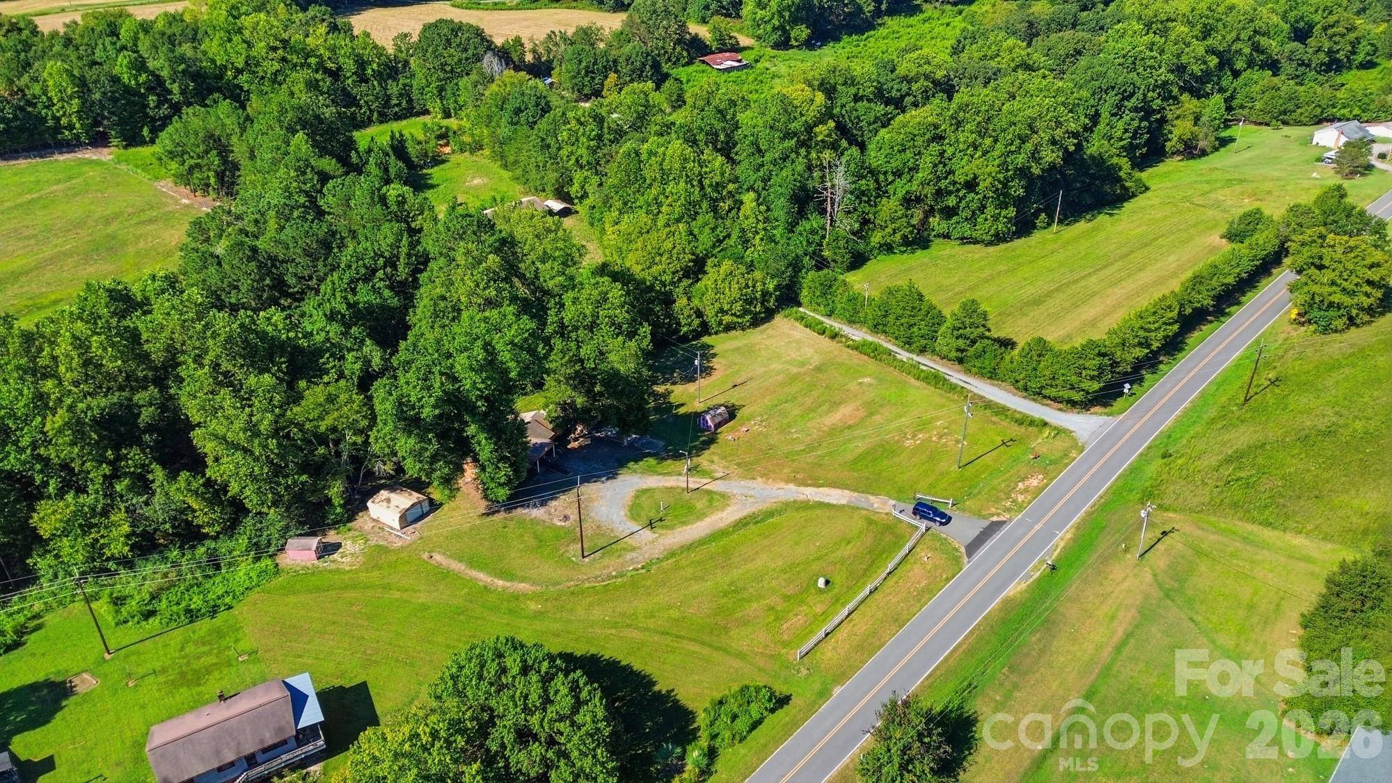 1021 Ramseur RD, Bessemer City, NC 28016