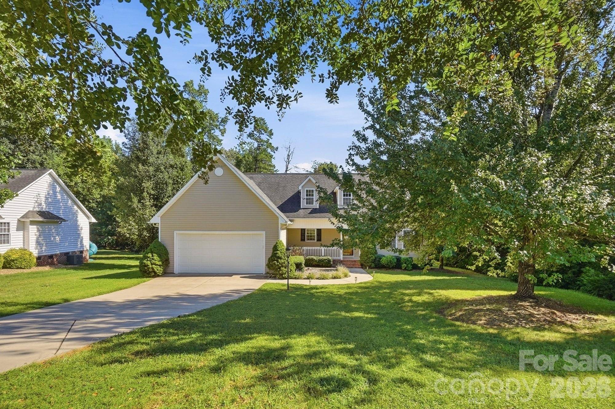 6530 Fly A Way DR, Denver, NC 28037