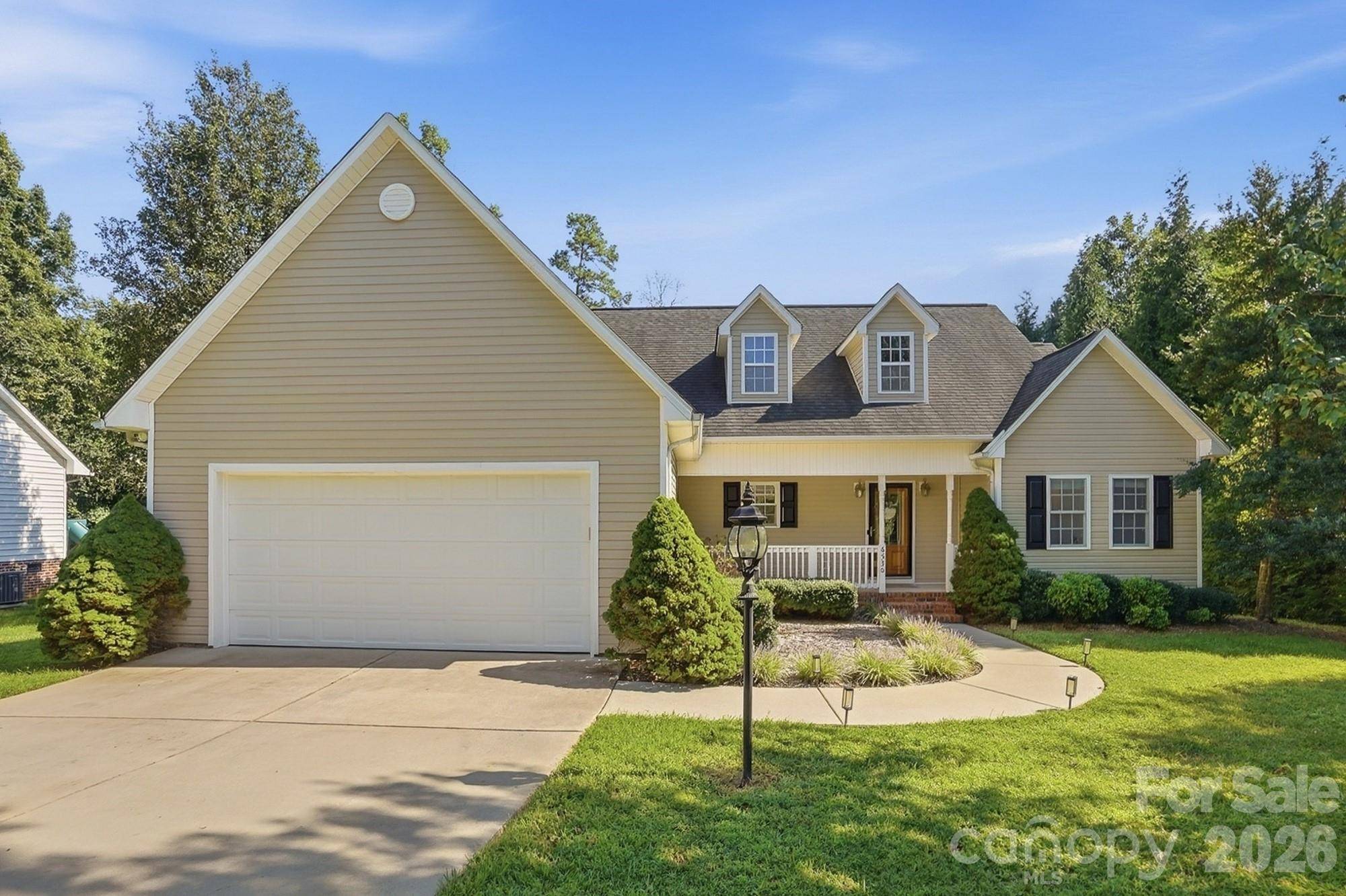 6530 Fly A Way DR, Denver, NC 28037