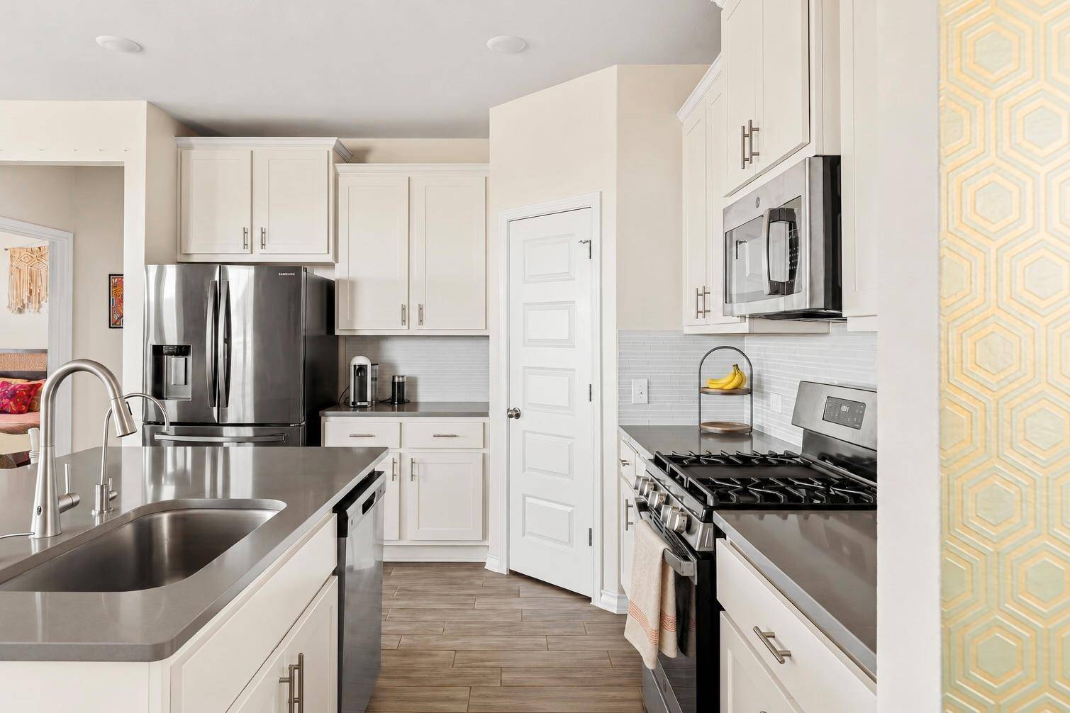 862 Pepperbark LOOP, Buda, TX 78610