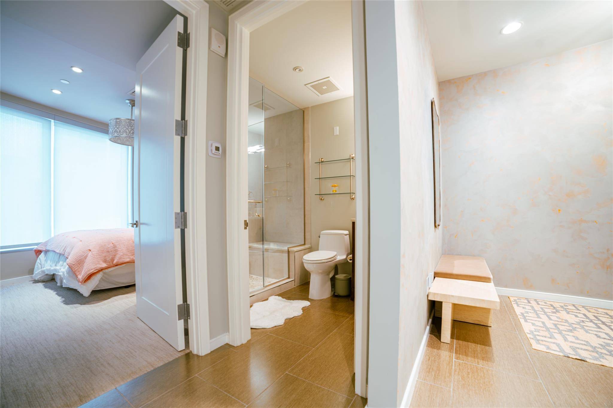 200 Congress Ave #11C, Austin, TX 78701