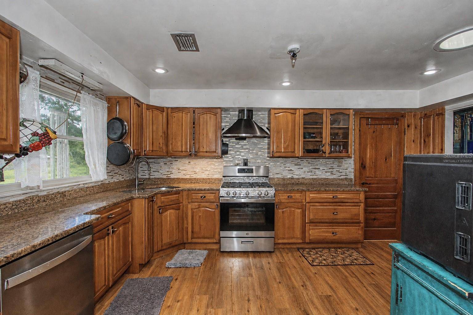 50 NE 120TH AVE, Silver Springs, FL 34488