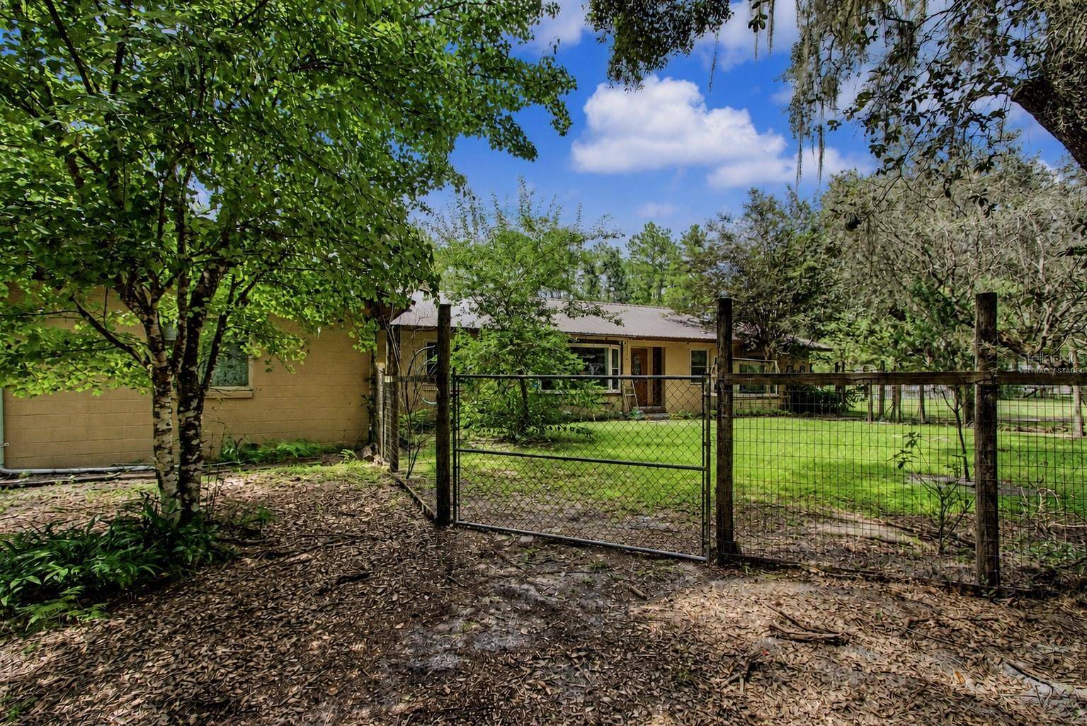 50 NE 120TH AVE, Silver Springs, FL 34488