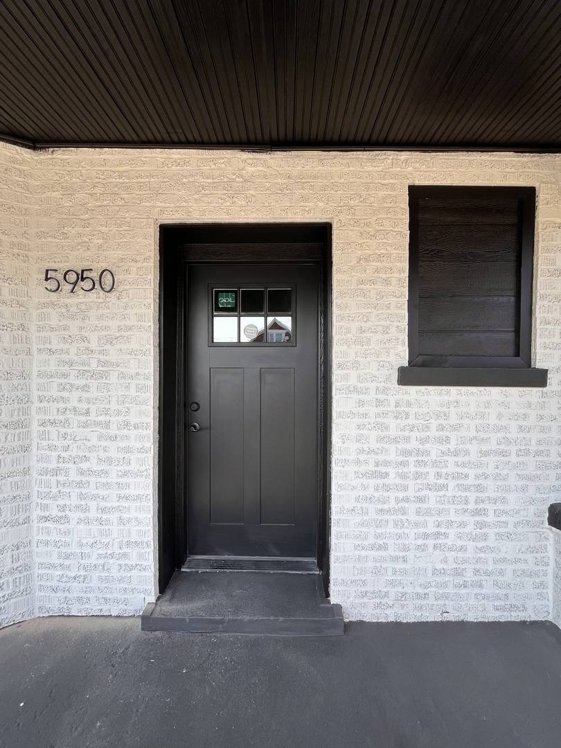 5950 S Artesian AVE, Chicago, IL 60629