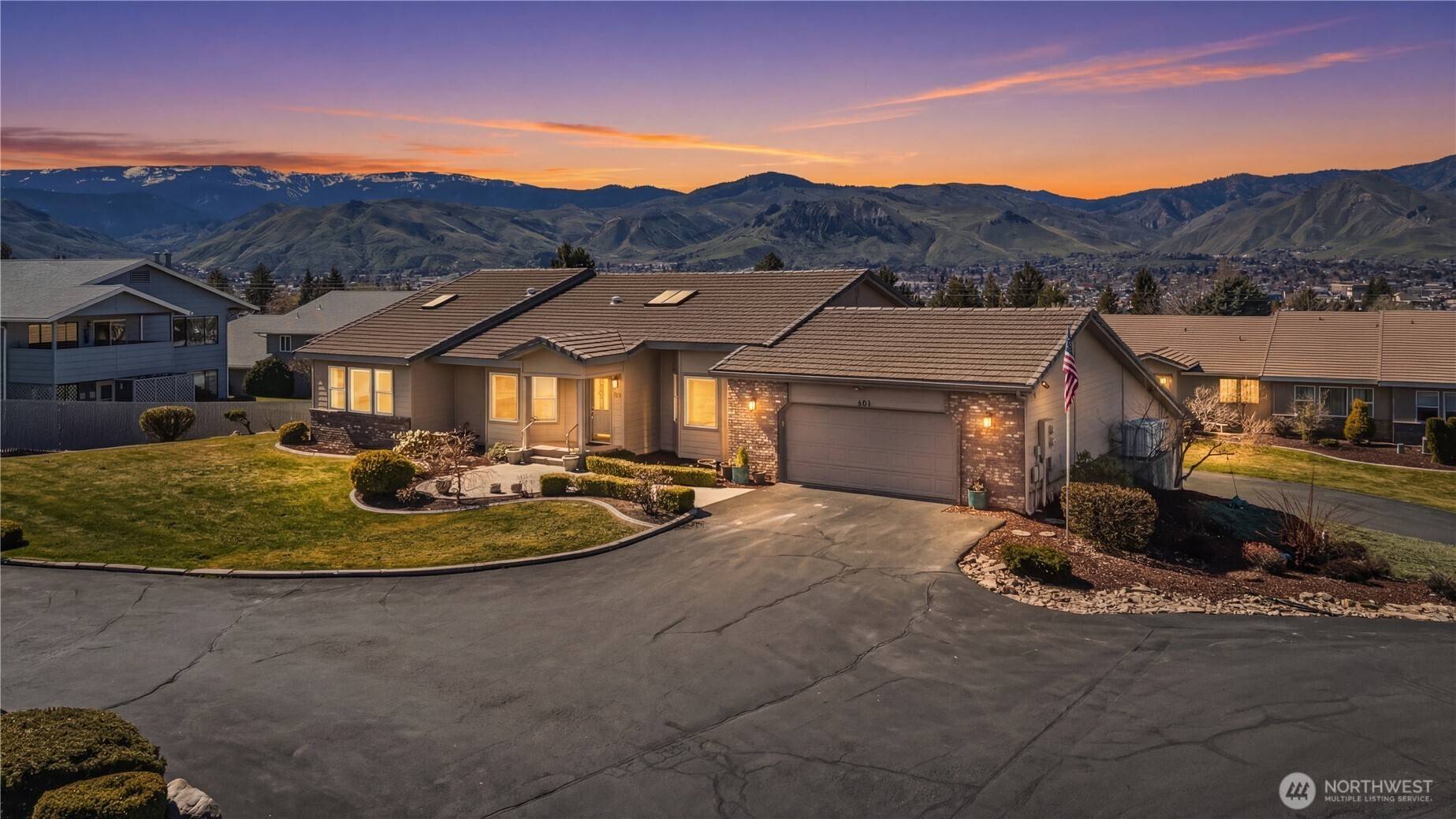 1380 Eastmont AVE #401, East Wenatchee, WA 98802