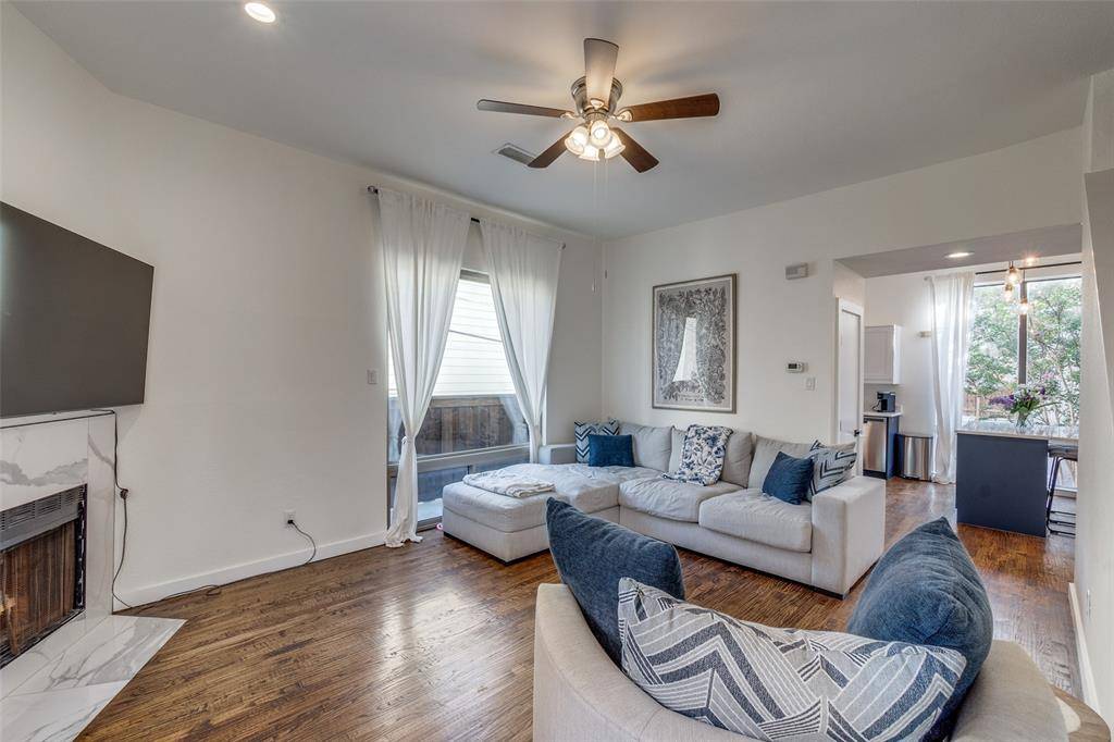 3944 Buena Vista Street #206, Dallas, TX 75204