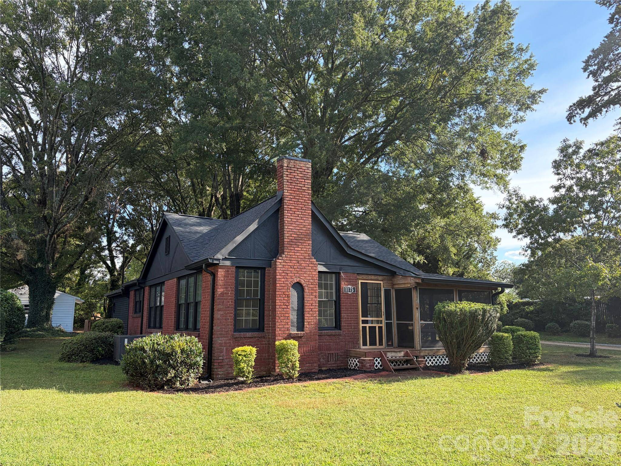 1175 Mecklenburg HWY, Mooresville, NC 28115