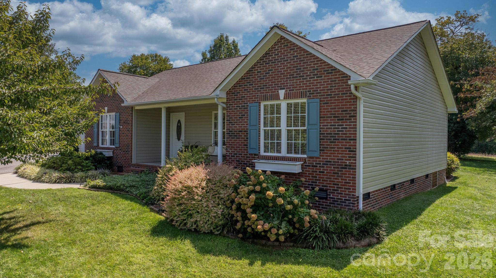 4391 33rd Street LN NE, Hickory, NC 28601
