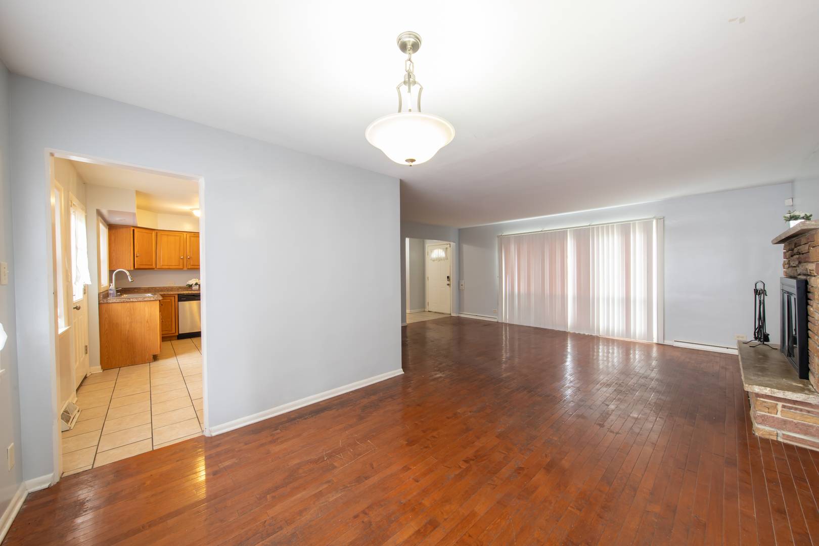 949 Braemar RD, Flossmoor, IL 60422