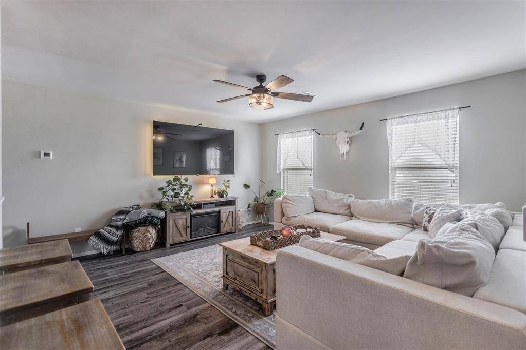 9609 High Noon RD, Yukon, OK 73099