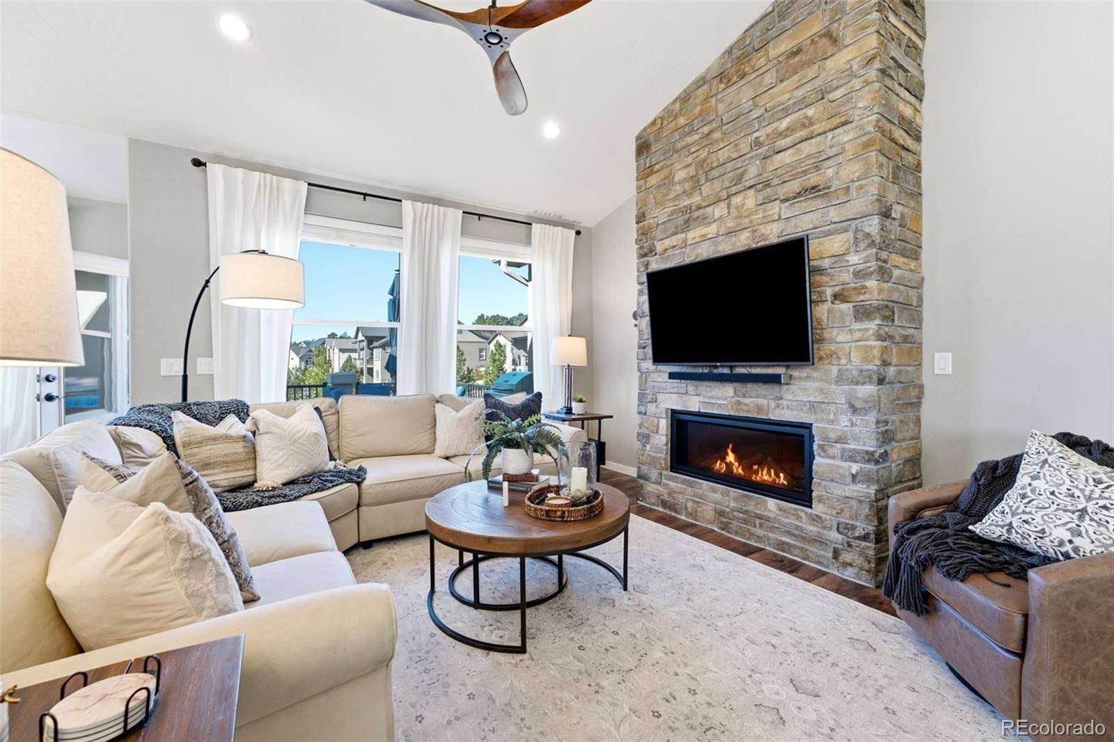 1386 Catnap LN, Monument, CO 80132
