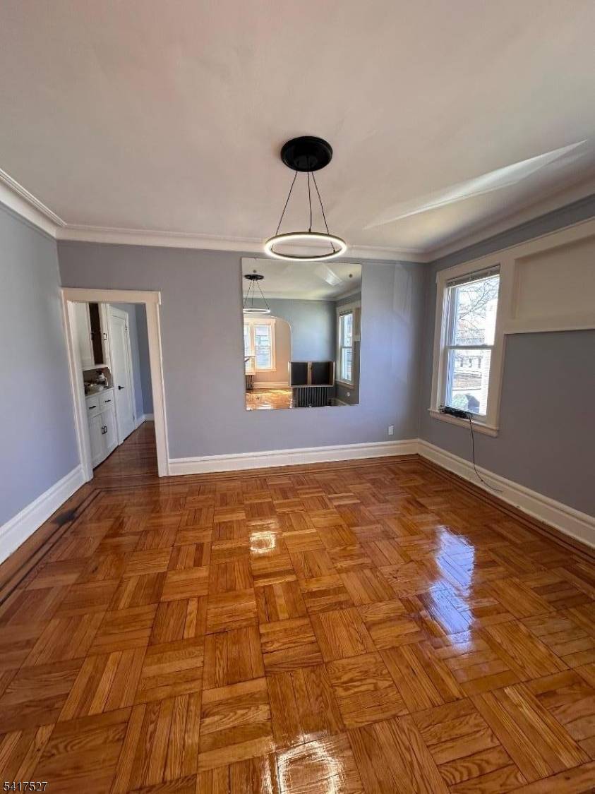 83 Aldine St #2R, Newark City, NJ 07112