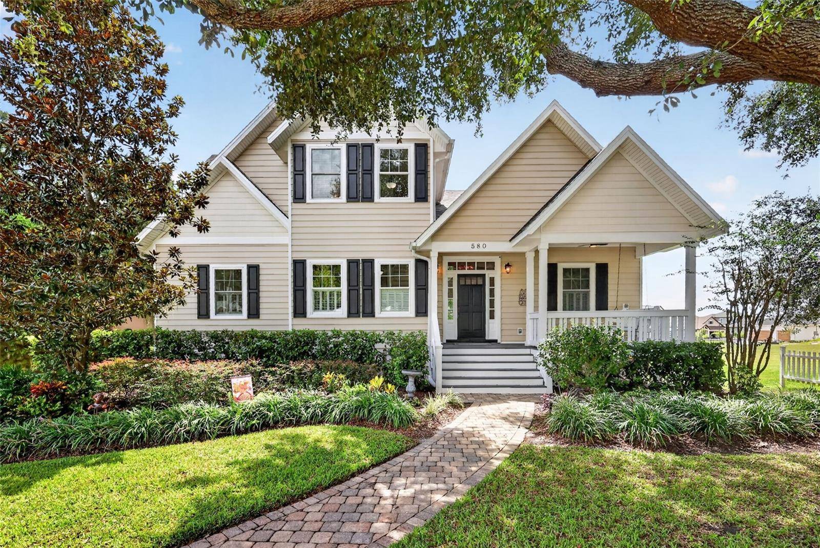 580 W 10TH AVE, Mount Dora, FL 32757
