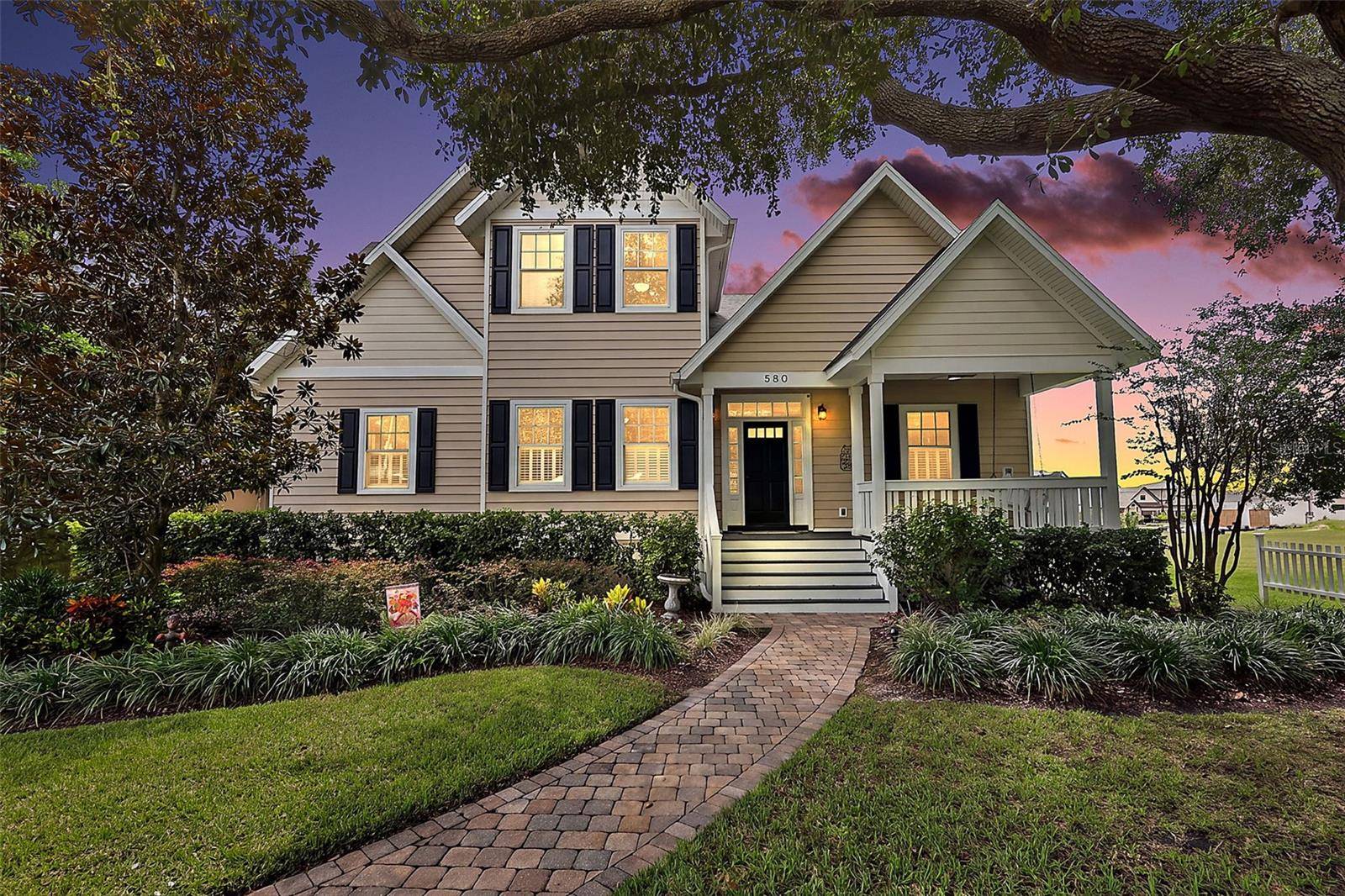 580 W 10TH AVE, Mount Dora, FL 32757