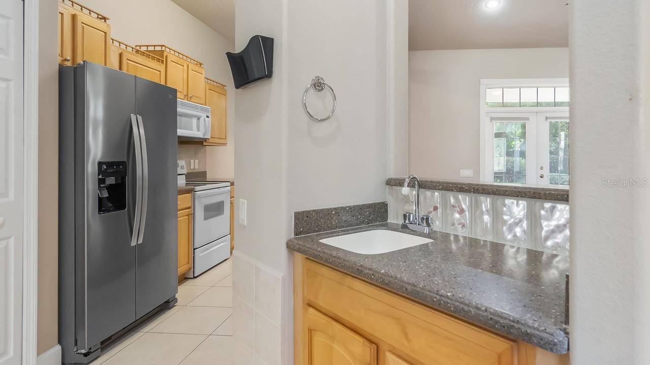 202 N DIXIE DR, Howey In The Hills, FL 34737