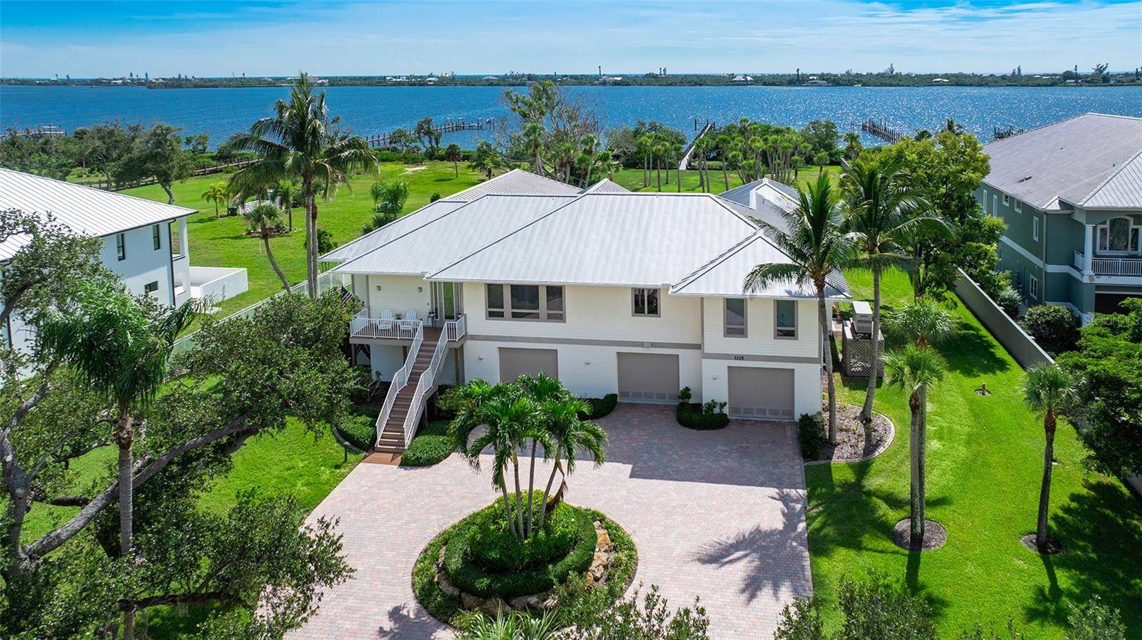 1115 BAYSHORE DR, Englewood, FL 34223
