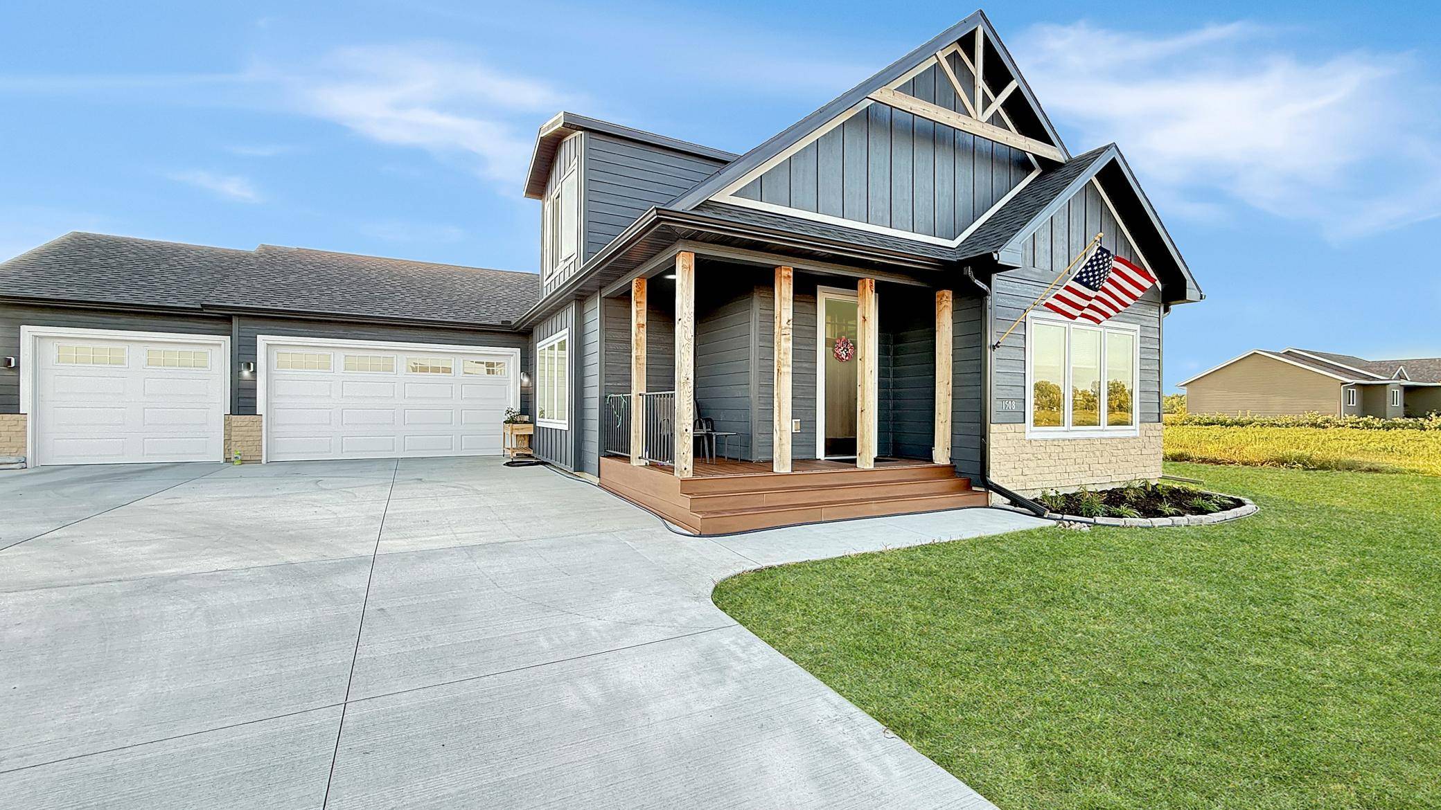 1508 Ellis AVE, Marshall, MN 56258