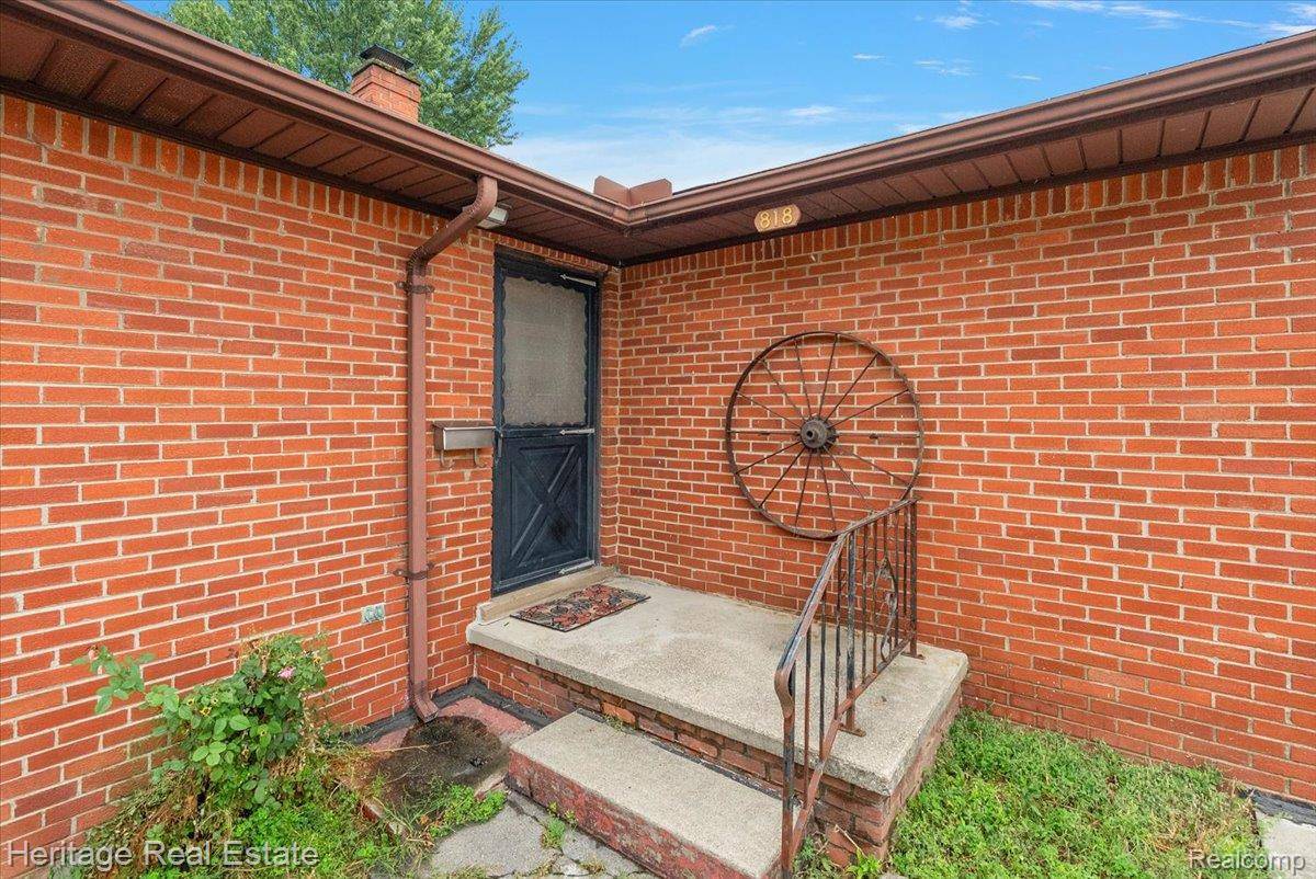 818 Phillips AVE, Originalcity, MI 48017