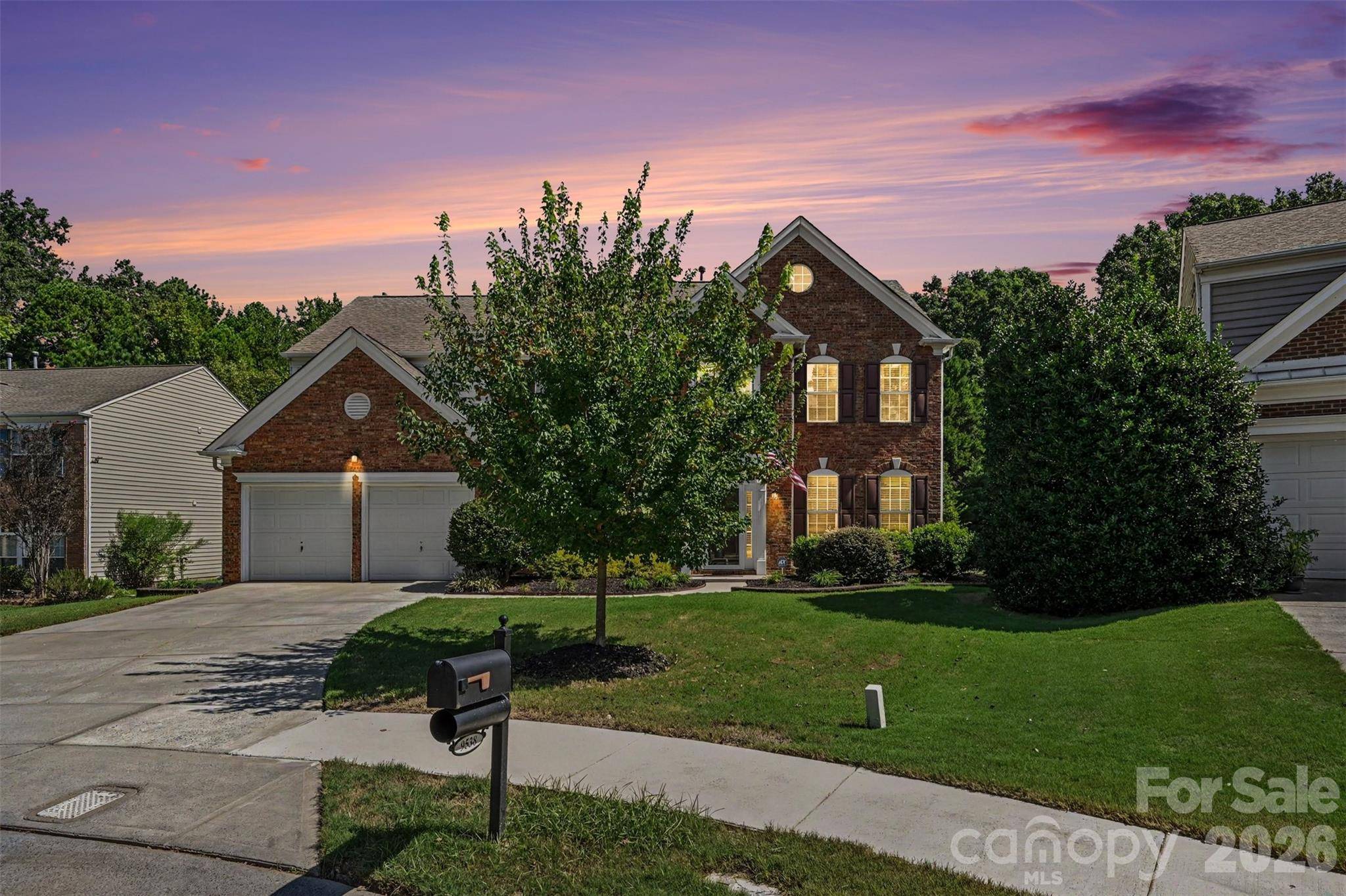 9538 Linden Tree LN, Charlotte, NC 28277