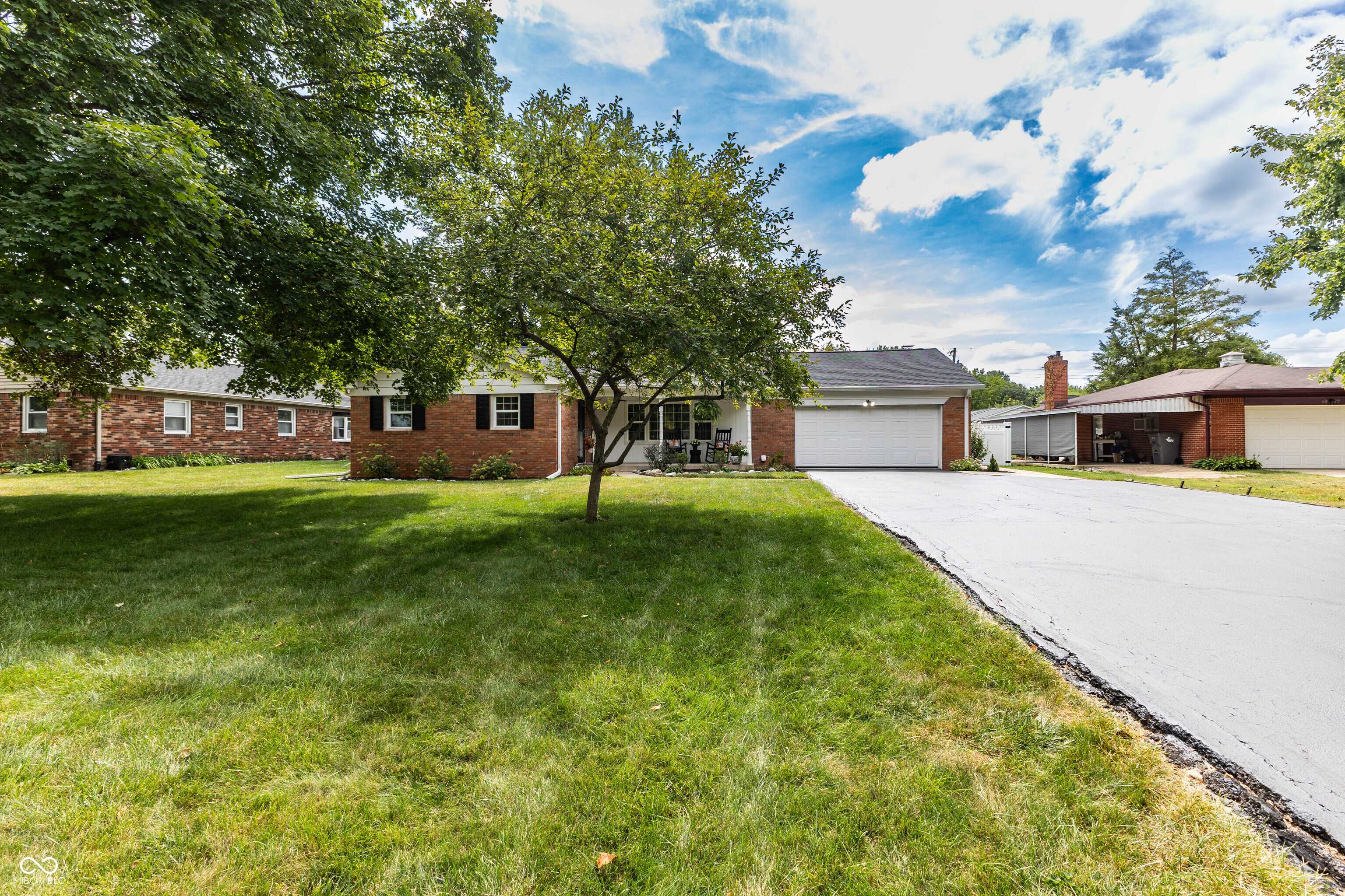 6821 Willoughby CT, Indianapolis, IN 46214