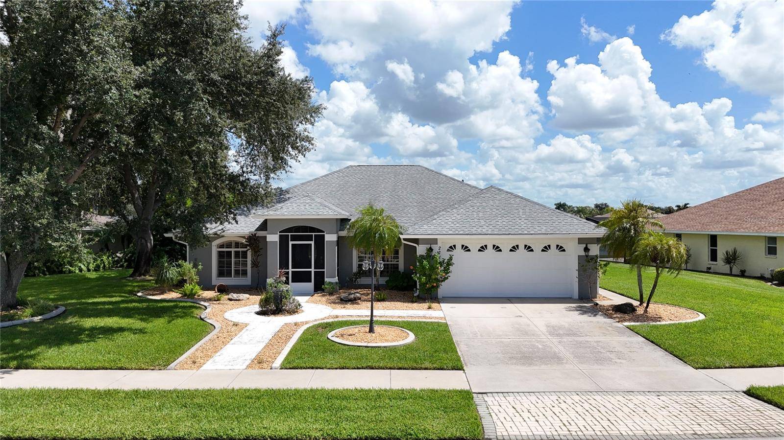 2226 CHARLESTON PARK DR, North Port, FL 34287