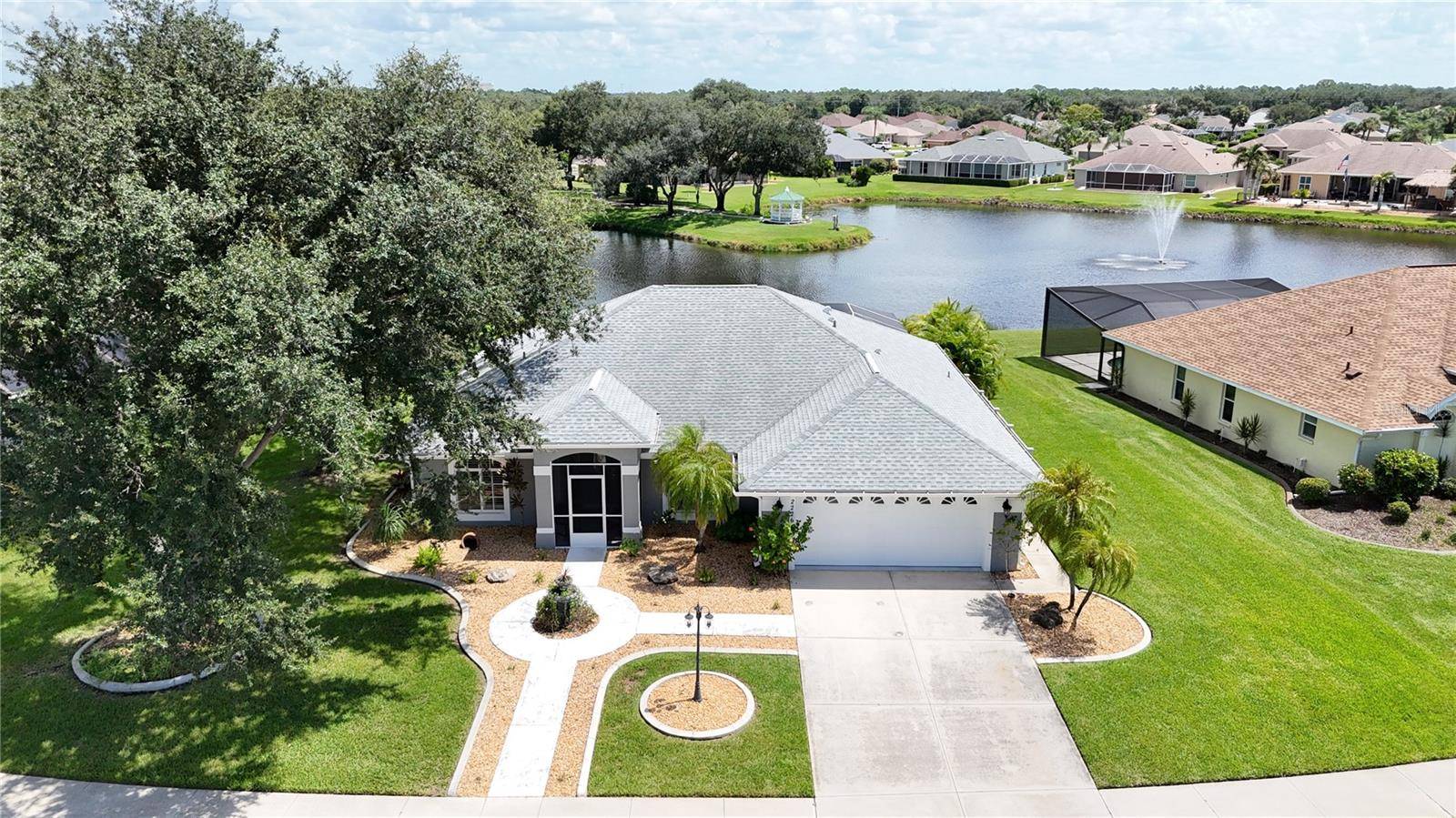 2226 CHARLESTON PARK DR, North Port, FL 34287