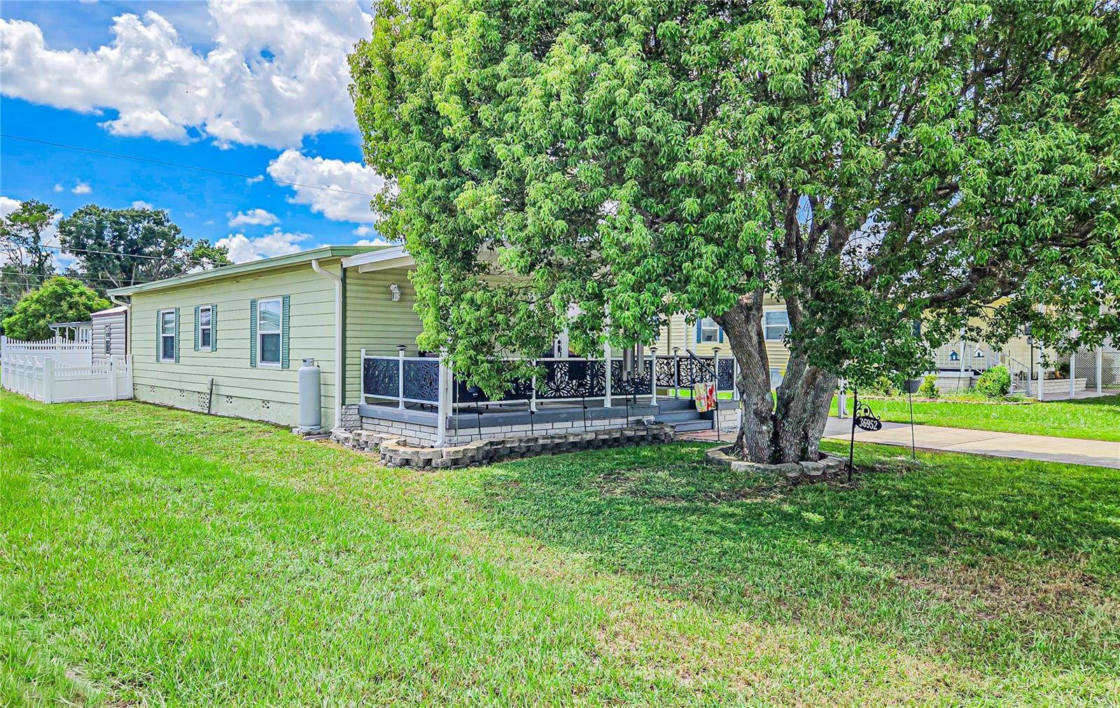 36952 GRACE AVE, Zephyrhills, FL 33542