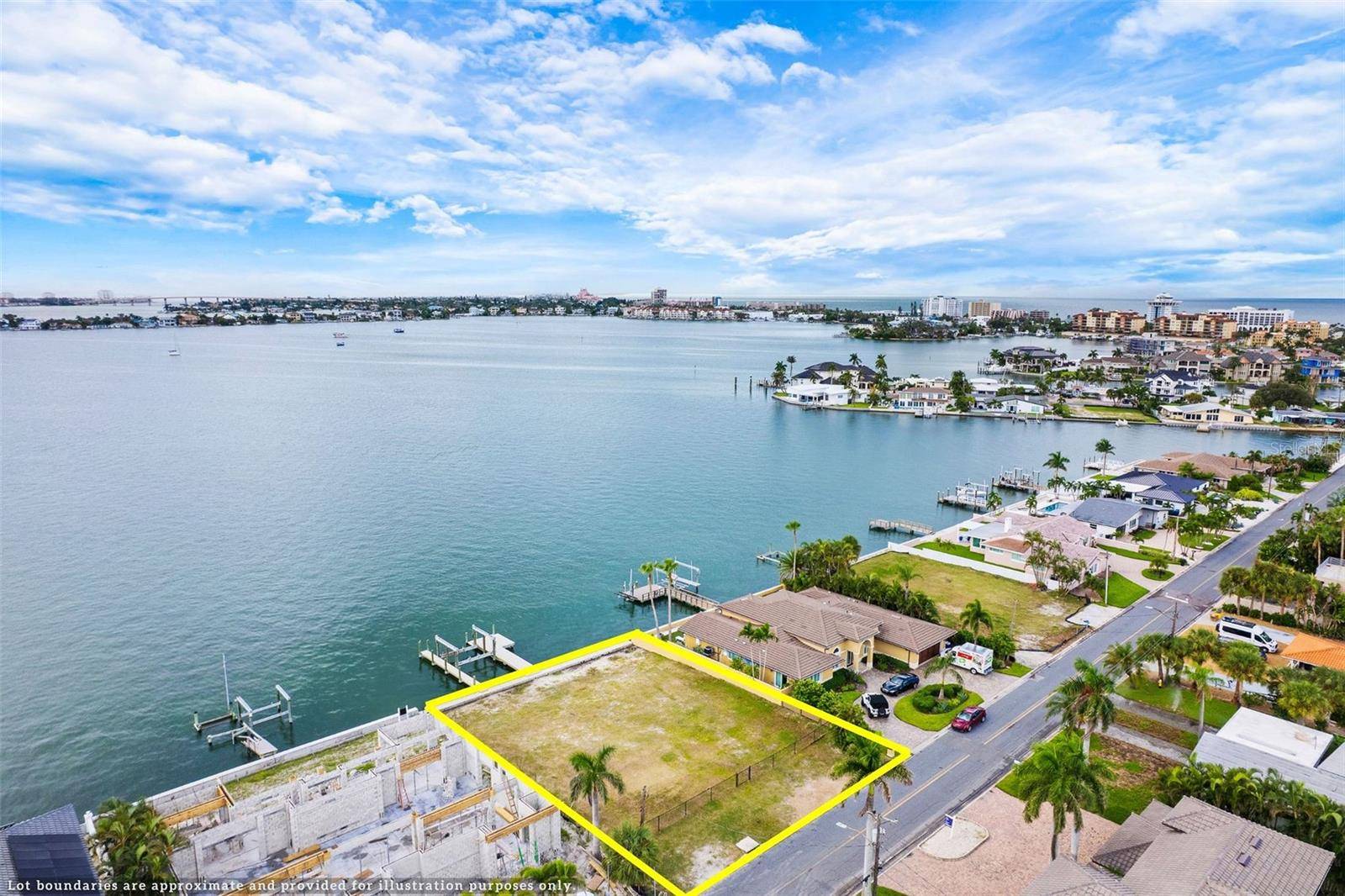424 55TH AVE, St Pete Beach, FL 33706
