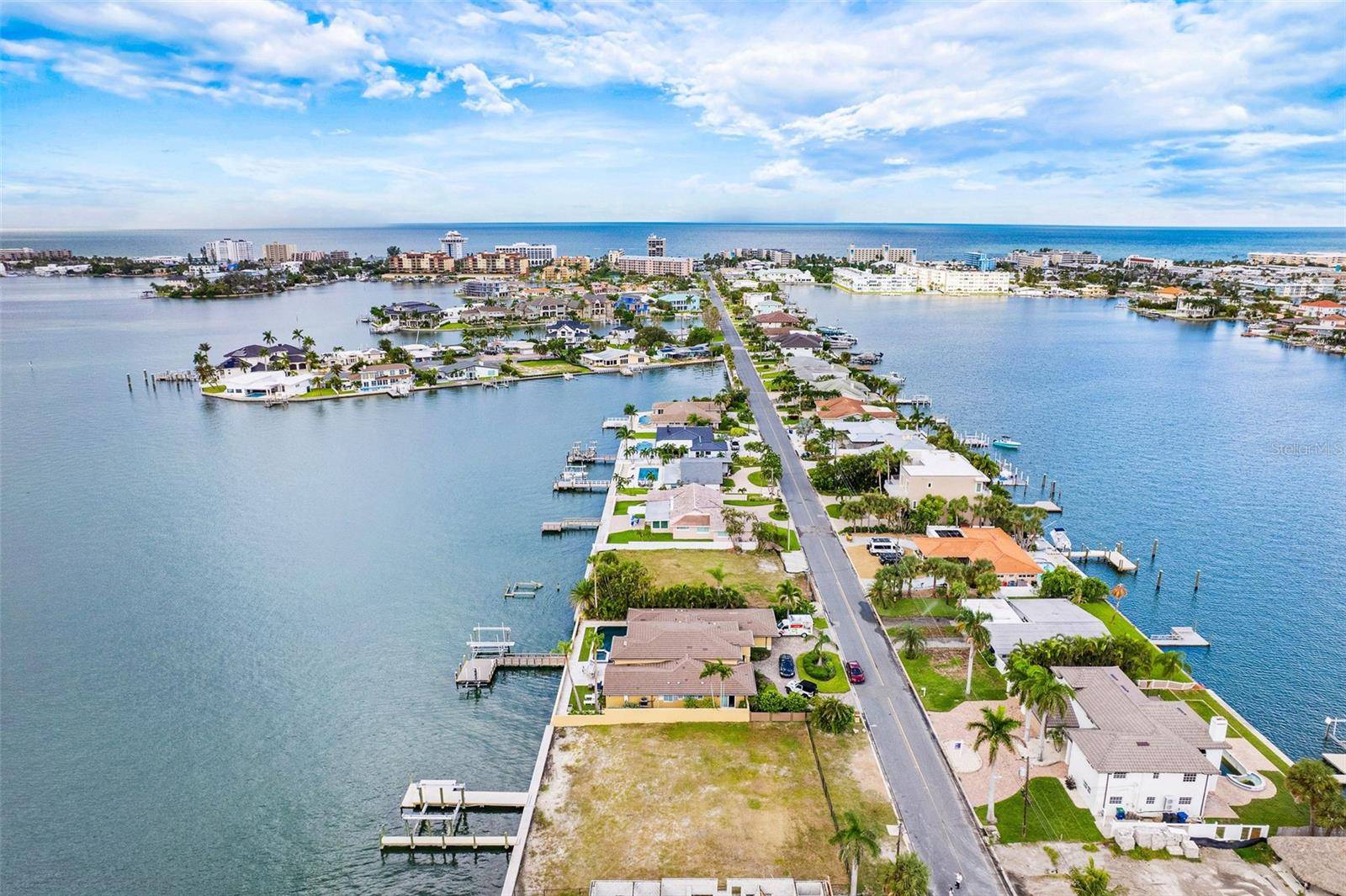 424 55TH AVE, St Pete Beach, FL 33706
