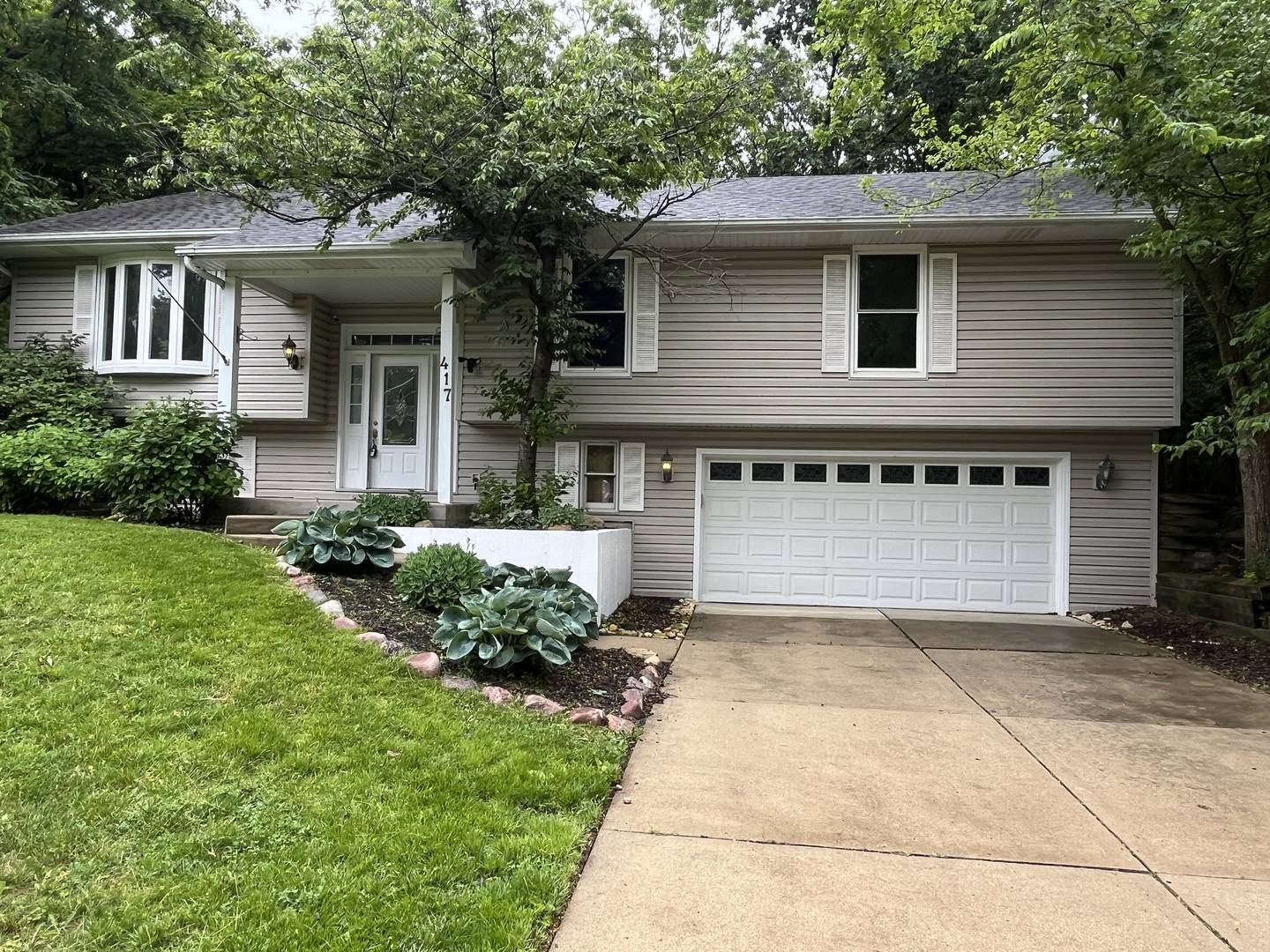 417 Cambridge WAY, Bolingbrook, IL 60440