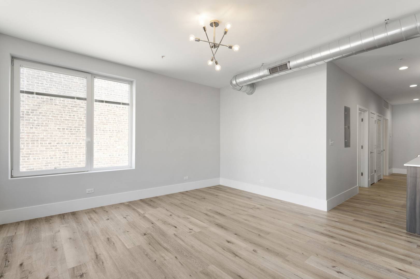 1531 W Howard AVE #210, Chicago, IL 60626