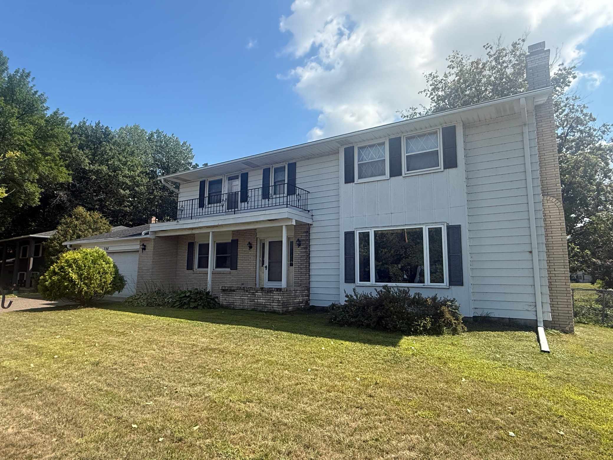 2368 S Shore BLVD, White Bear Lake, MN 55110