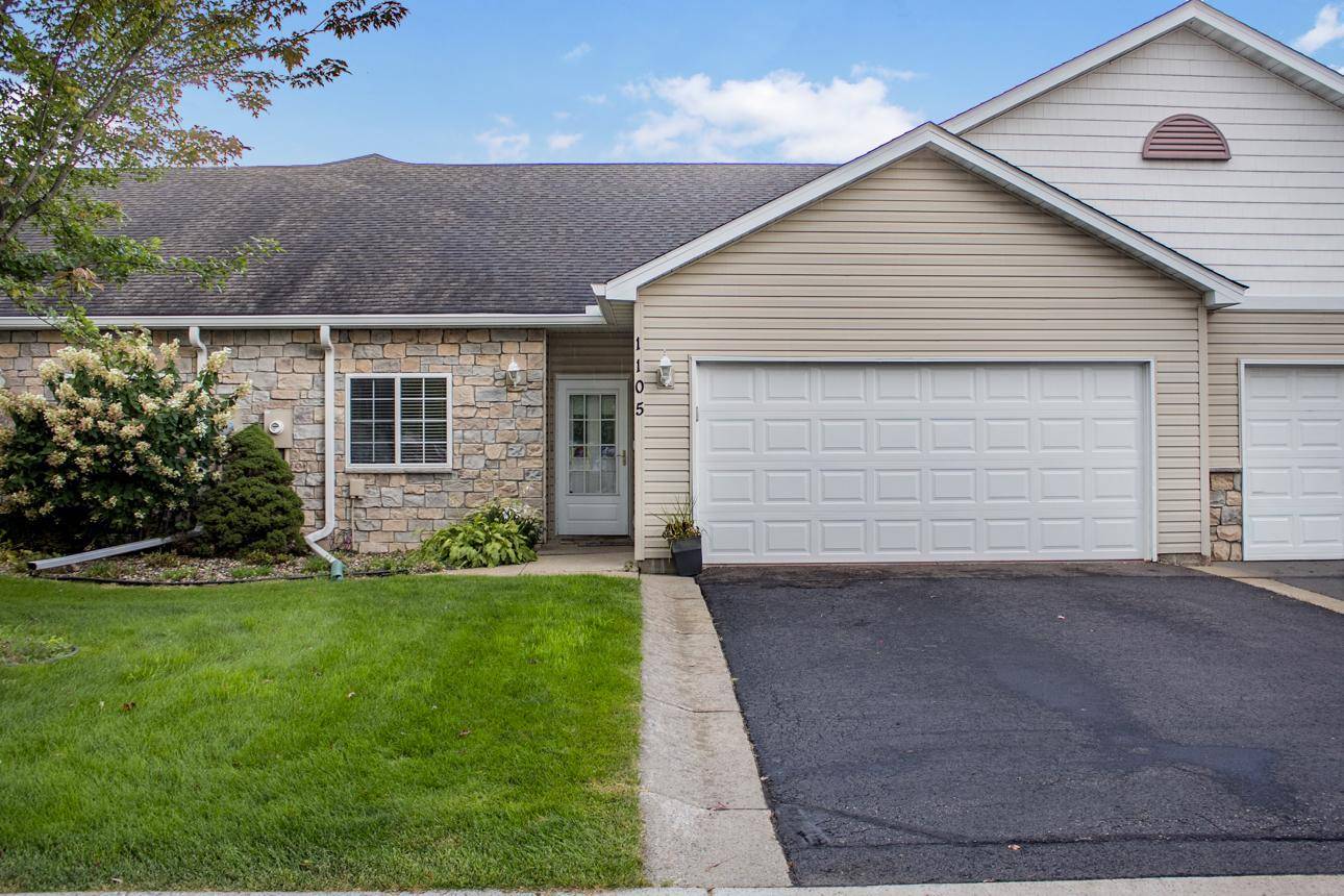 1105 Iris DR, White Bear Lake, MN 55127