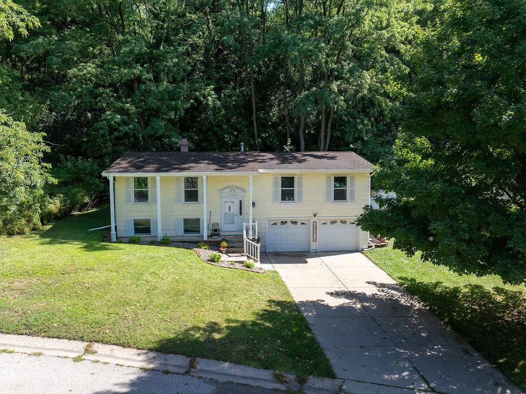 1026 Glen Echo RD, Winona, MN 55987