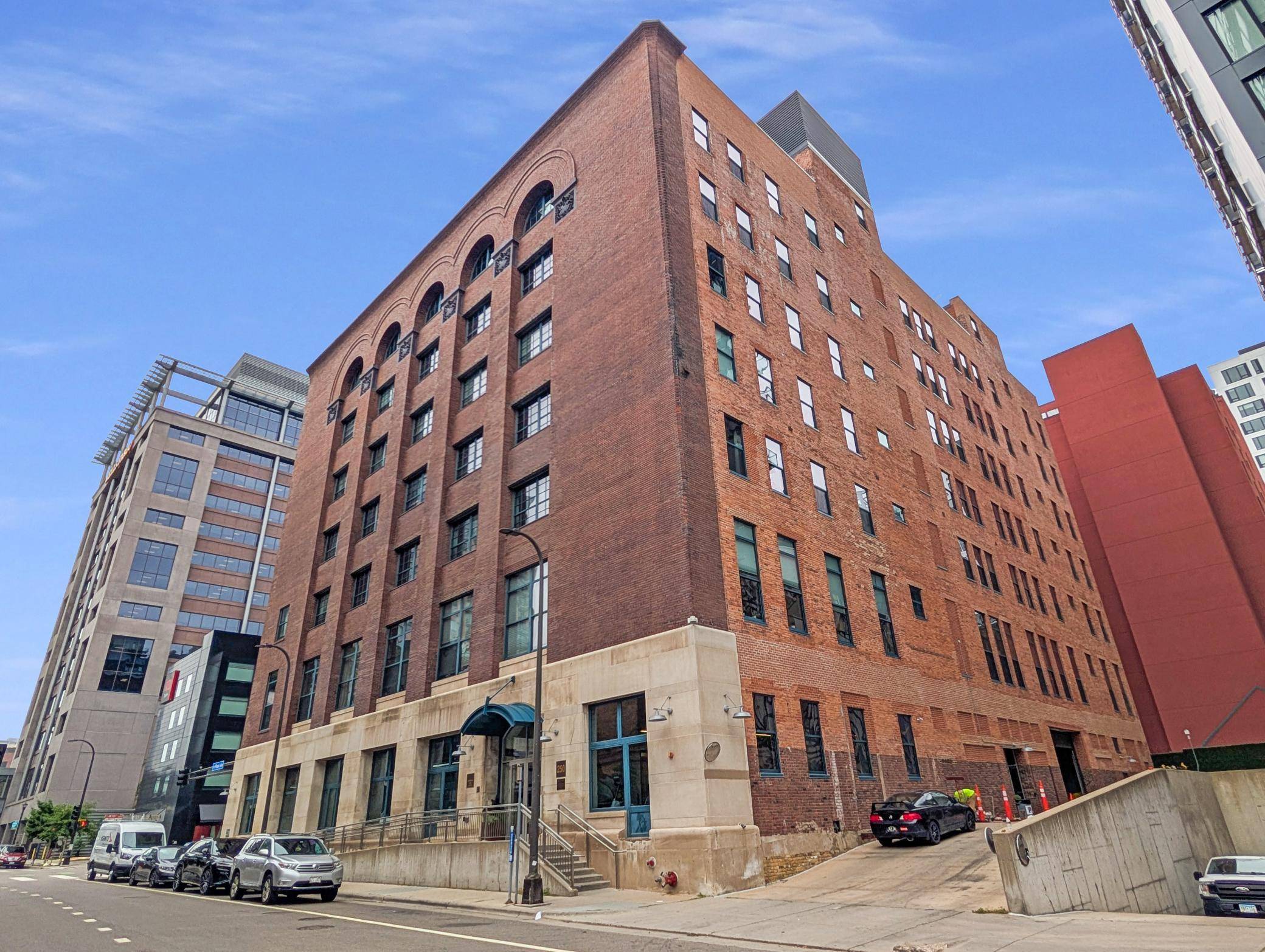 250 Park AVE #614, Minneapolis, MN 55415