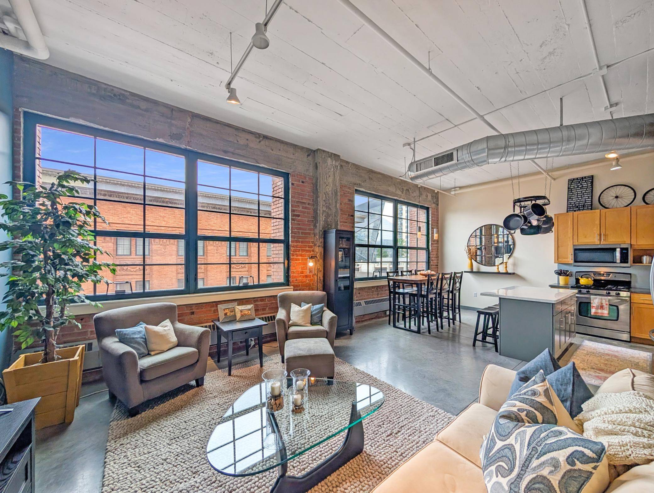 250 Park AVE #614, Minneapolis, MN 55415