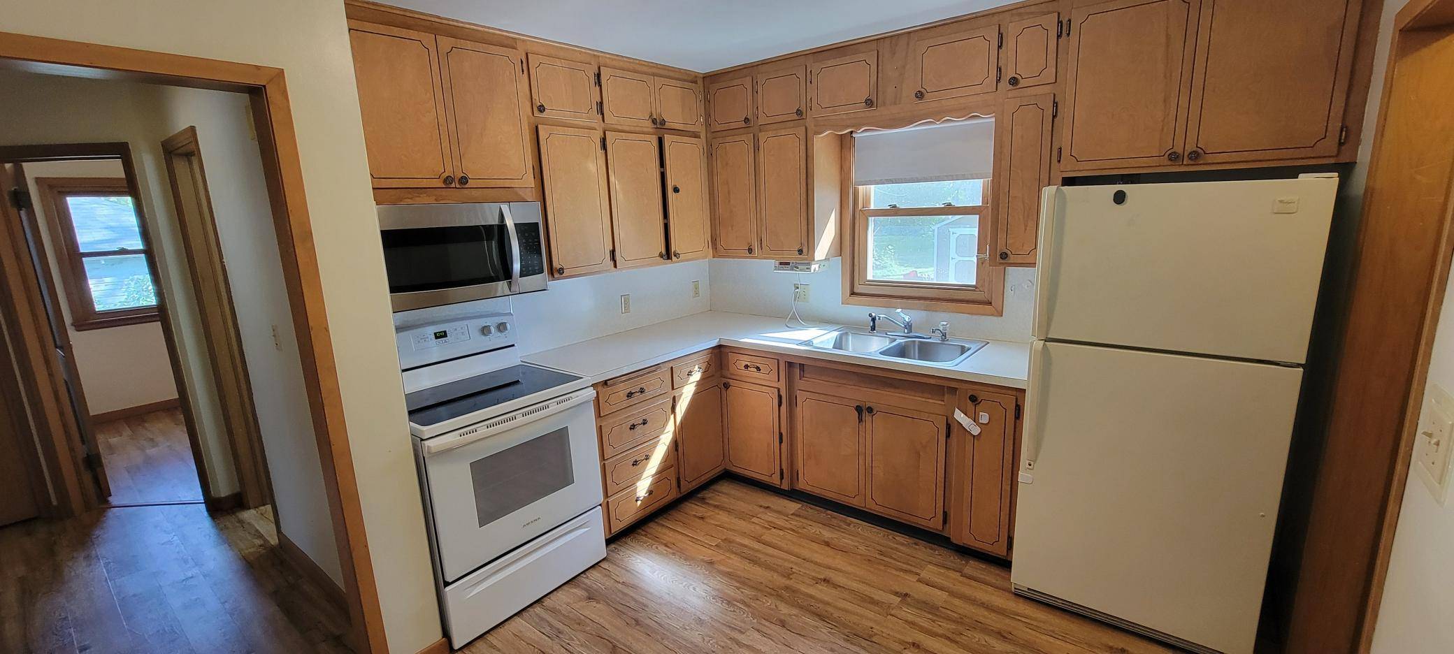 1014 Saint Peter AVE, Albert Lea, MN 56007