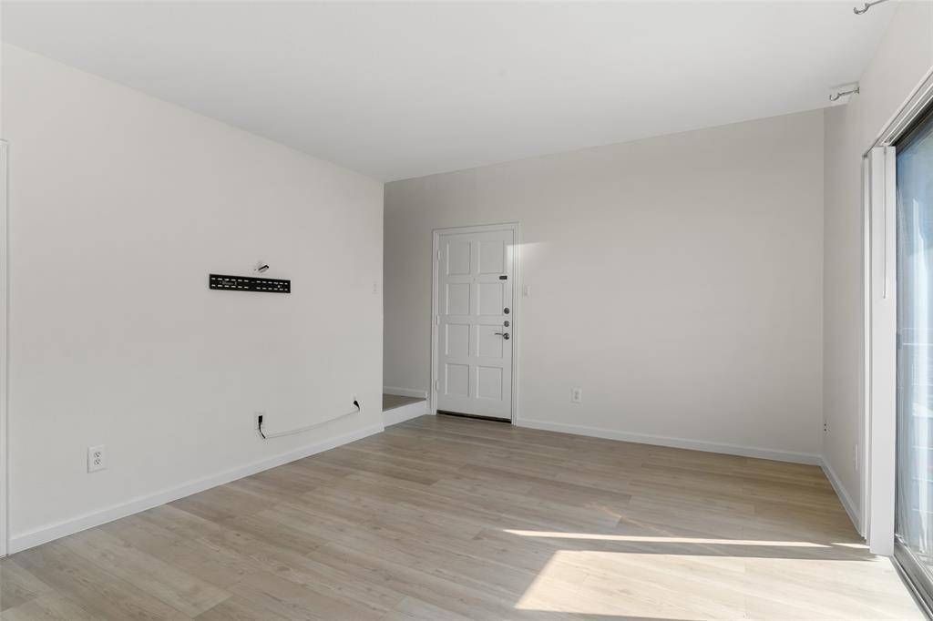 4211 Holland Avenue, Dallas, TX 75219